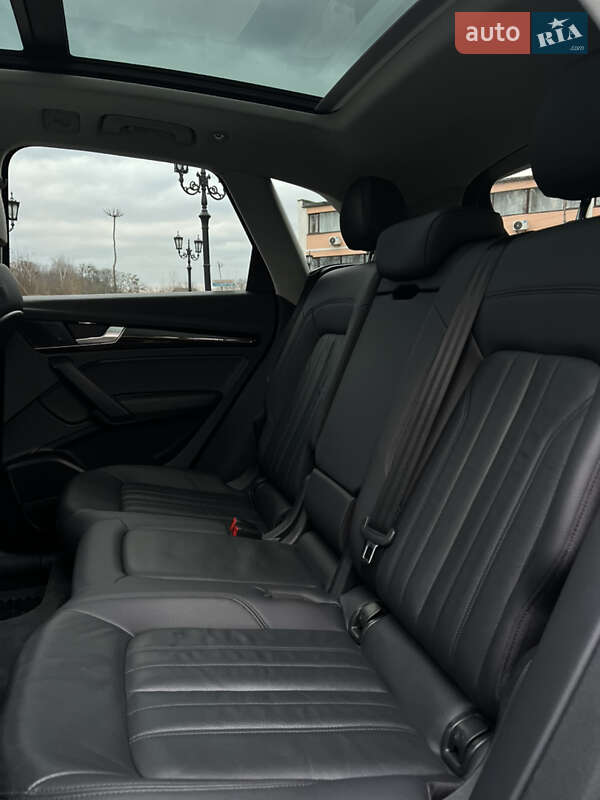 Позашляховик / Кросовер Audi Q5 2018 в Звягелі