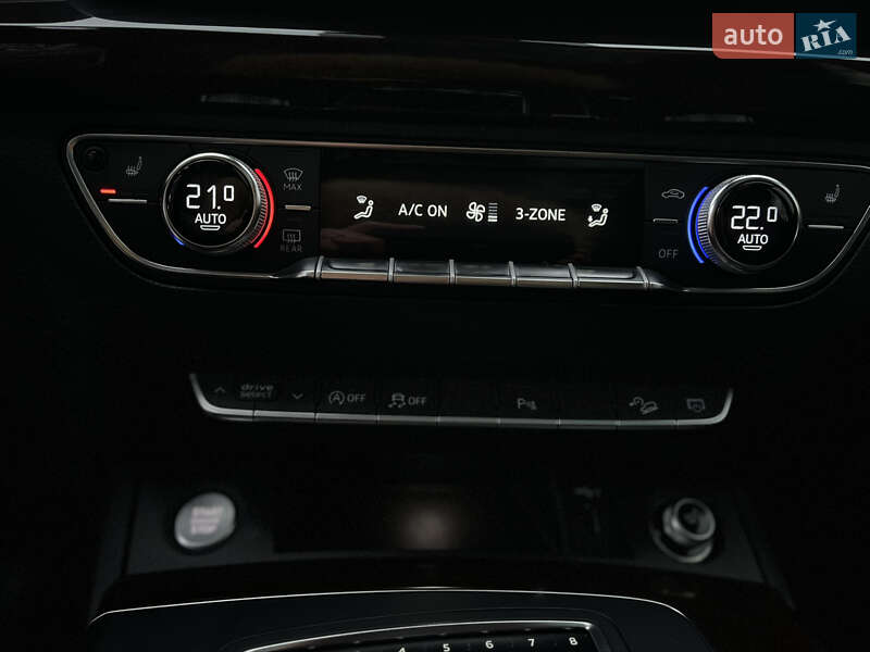 Позашляховик / Кросовер Audi Q5 2018 в Звягелі