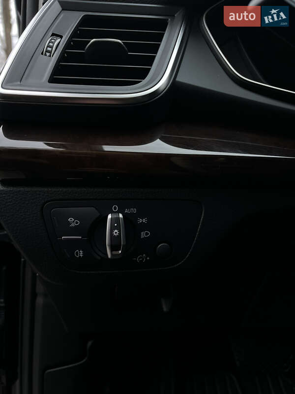Позашляховик / Кросовер Audi Q5 2018 в Звягелі