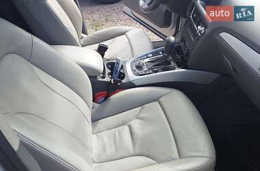 Внедорожник / Кроссовер Audi Q5 2009 в 