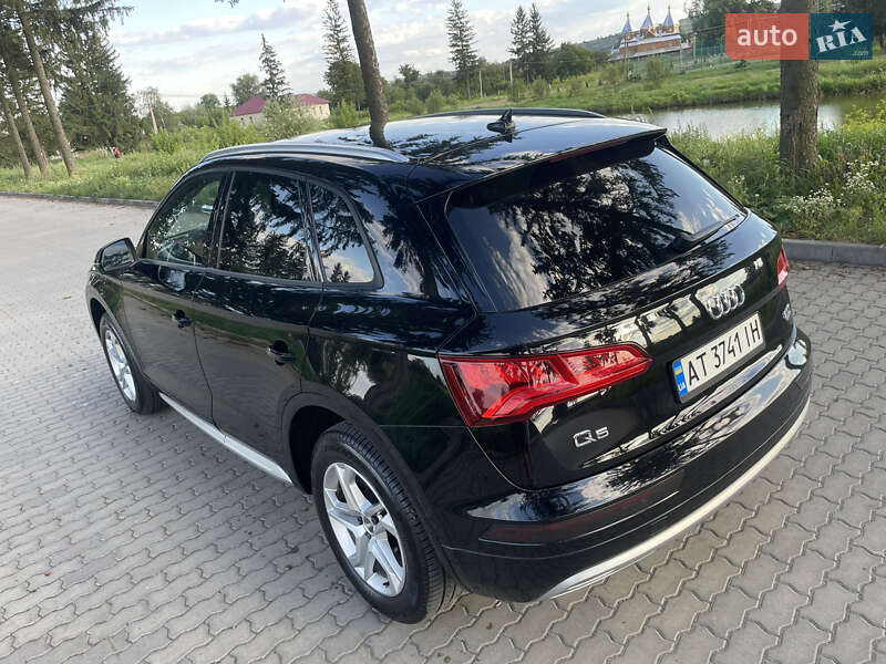 Внедорожник / Кроссовер Audi Q5 2018 в Коломые