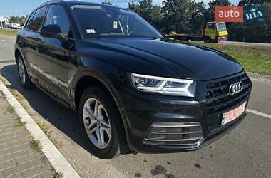 Позашляховик / Кросовер Audi Q5 2019 в Києві