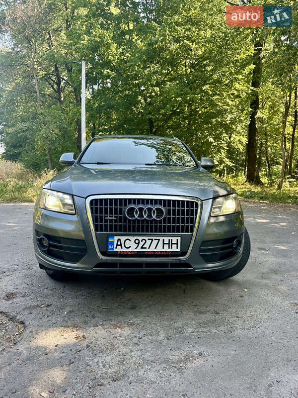 Внедорожник / Кроссовер Audi Q5 2011 в Луцке