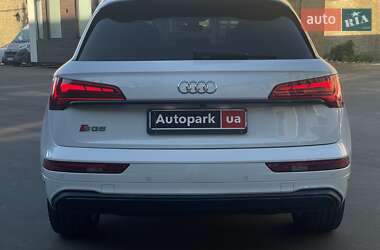 Позашляховик / Кросовер Audi Q5 2021 в 