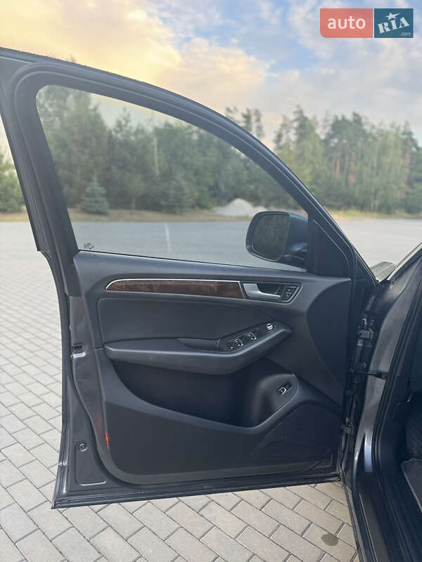 Внедорожник / Кроссовер Audi Q5 2015 в Костополе