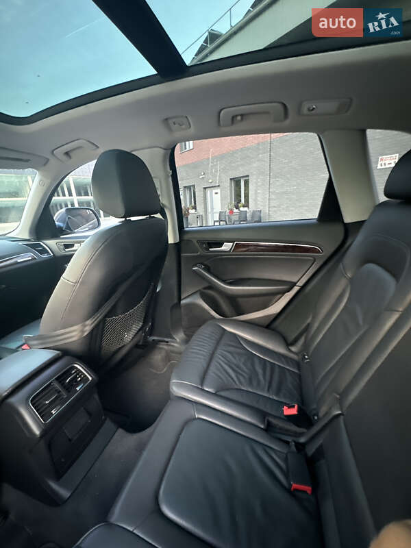 Внедорожник / Кроссовер Audi Q5 2015 в Костополе