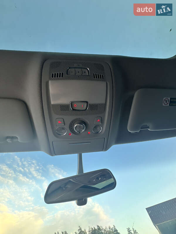 Внедорожник / Кроссовер Audi Q5 2015 в Костополе