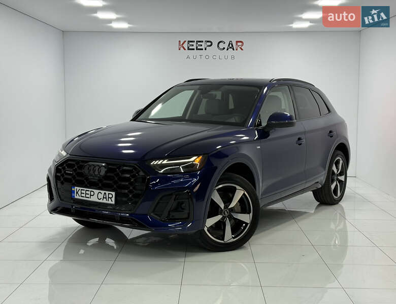 Внедорожник / Кроссовер Audi Q5 2021 в 