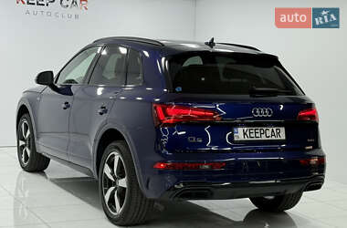 Внедорожник / Кроссовер Audi Q5 2021 в 