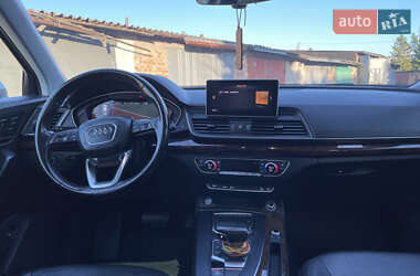 Внедорожник / Кроссовер Audi Q5 2017 в Конотопе