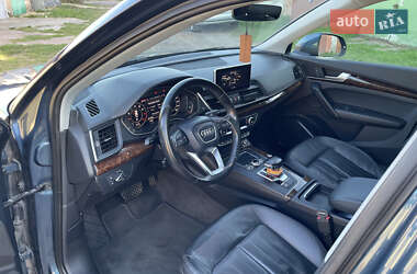 Внедорожник / Кроссовер Audi Q5 2017 в Конотопе