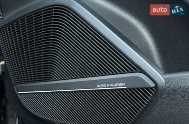 Позашляховик / Кросовер Audi Q5 2018 в 