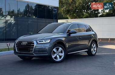 Позашляховик / Кросовер Audi Q5 2018 в Одесі