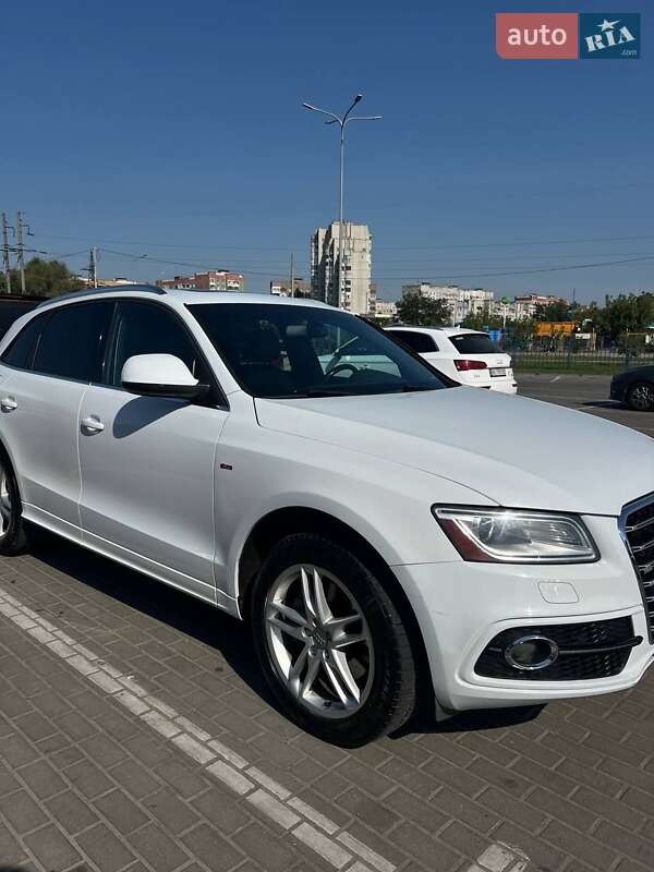 Позашляховик / Кросовер Audi Q5 2013 в Львові