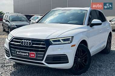 Позашляховик / Кросовер Audi Q5 2016 в Львові