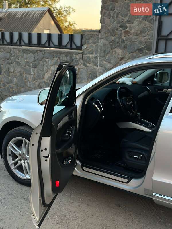 Внедорожник / Кроссовер Audi Q5 2014 в Днепре