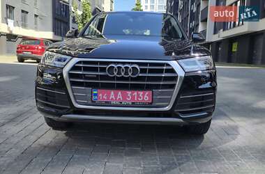 Внедорожник / Кроссовер Audi Q5 2020 в 