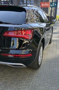 Внедорожник / Кроссовер Audi Q5 2020 в 