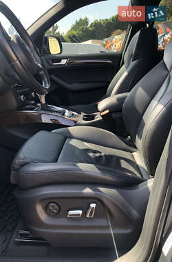 Внедорожник / Кроссовер Audi Q5 2016 в 
