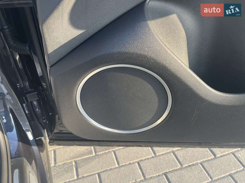 Внедорожник / Кроссовер Audi Q5 2016 в Нововолынске