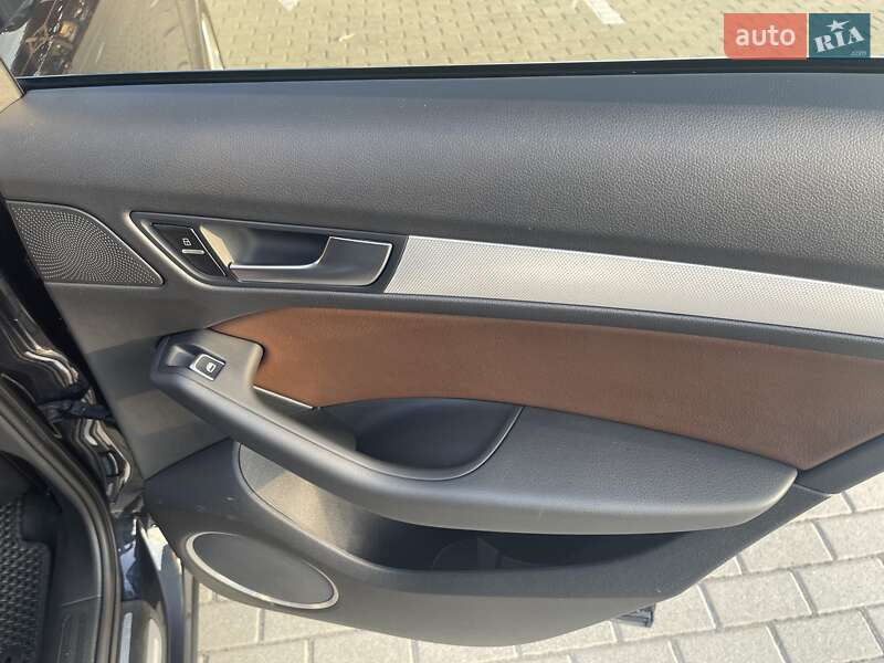 Внедорожник / Кроссовер Audi Q5 2016 в Нововолынске