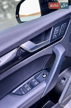 Внедорожник / Кроссовер Audi Q5 2019 в 