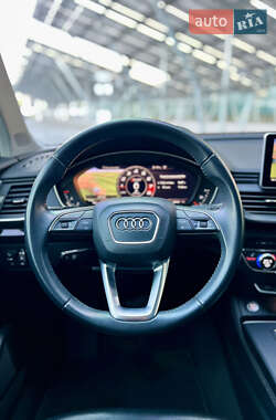 Внедорожник / Кроссовер Audi Q5 2019 в 