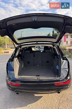 Позашляховик / Кросовер Audi Q5 2010 в 