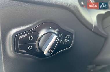 Внедорожник / Кроссовер Audi Q5 2015 в 