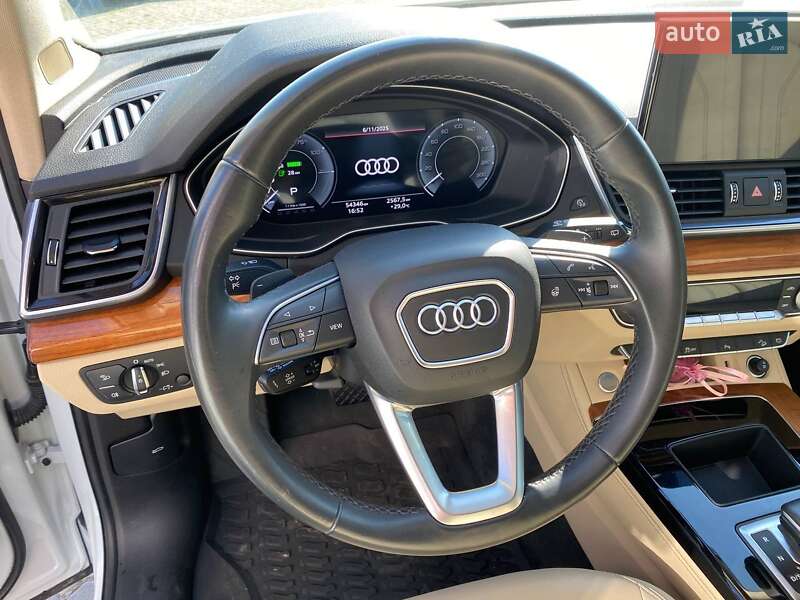 Внедорожник / Кроссовер Audi Q5 2020 в Львове