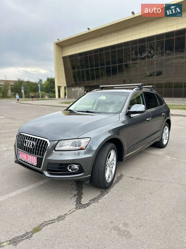 Внедорожник / Кроссовер Audi Q5 2015 в 