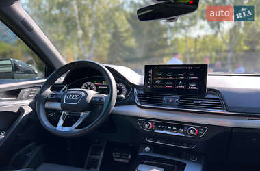 Позашляховик / Кросовер Audi Q5 2022 в 