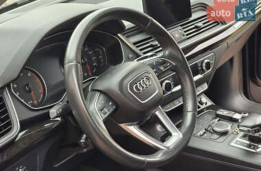 Внедорожник / Кроссовер Audi Q5 2019 в 