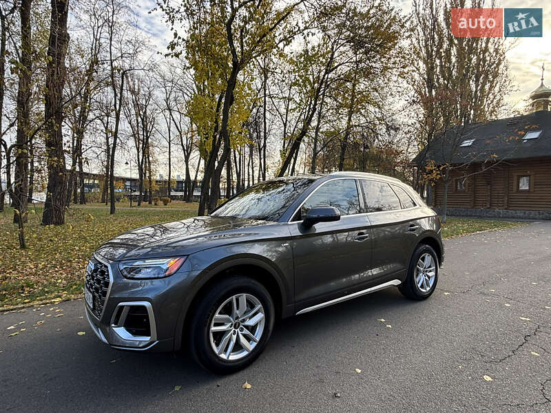 Внедорожник / Кроссовер Audi Q5 2022 в Киеве