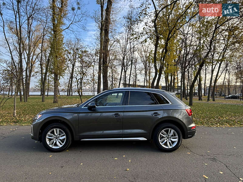 Внедорожник / Кроссовер Audi Q5 2022 в Киеве
