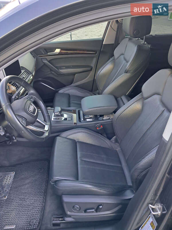 Внедорожник / Кроссовер Audi Q5 2018 в Днепре