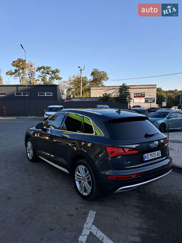 Внедорожник / Кроссовер Audi Q5 2018 в Днепре