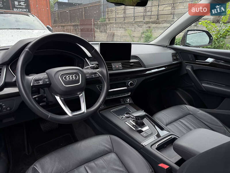 Позашляховик / Кросовер Audi Q5 2017 в Горішніх Плавнях