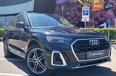 Позашляховик / Кросовер Audi Q5 2020 в 