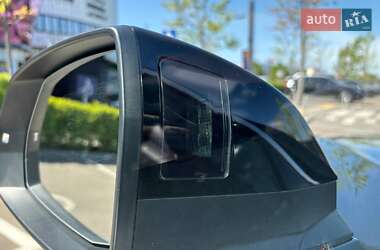 Позашляховик / Кросовер Audi Q5 2020 в 