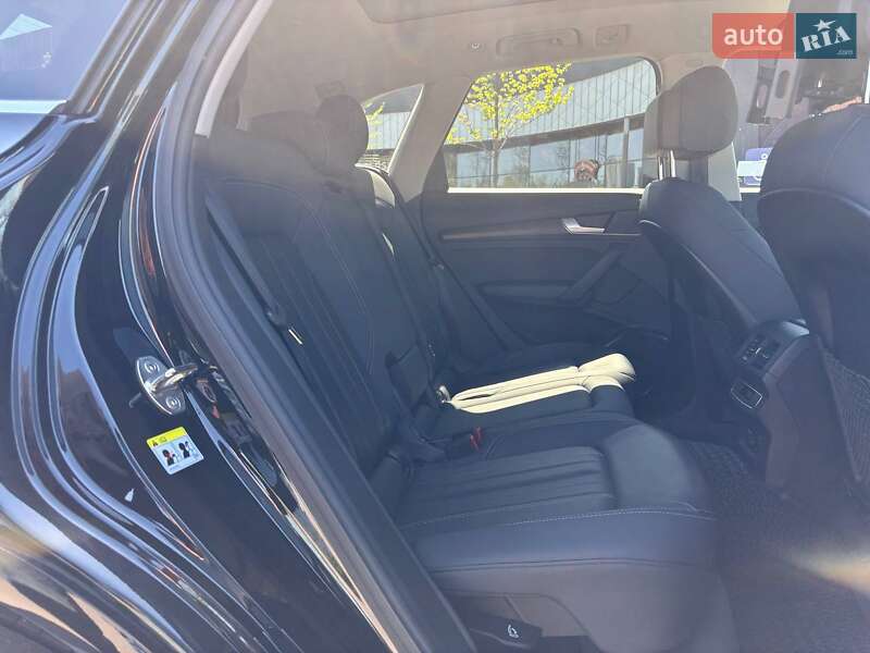 Внедорожник / Кроссовер Audi Q5 2020 в Киеве