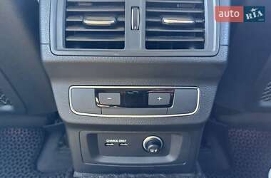Позашляховик / Кросовер Audi Q5 2020 в 