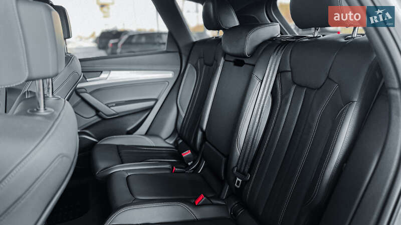 Позашляховик / Кросовер Audi Q5 2023 в Рівному
