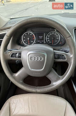 Позашляховик / Кросовер Audi Q5 2011 в 