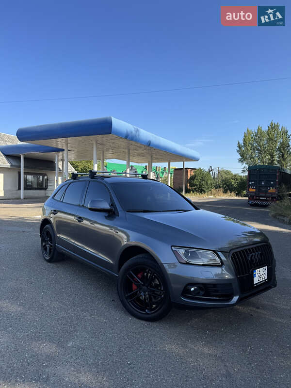 Позашляховик / Кросовер Audi Q5 2015 в Новоселиці