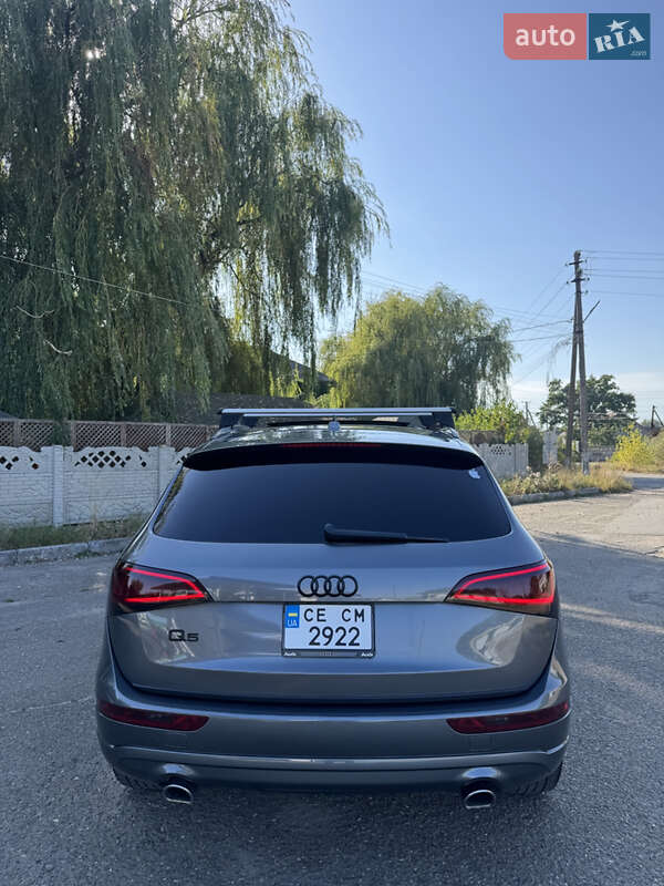 Внедорожник / Кроссовер Audi Q5 2015 в Новоселице