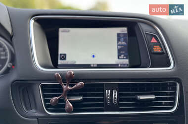 Внедорожник / Кроссовер Audi Q5 2015 в 