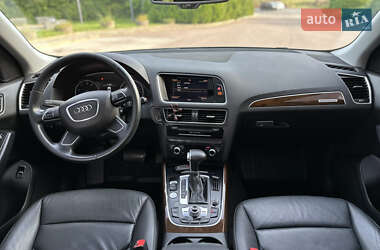 Внедорожник / Кроссовер Audi Q5 2015 в 