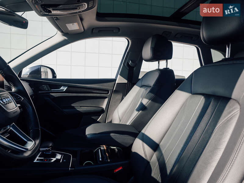 Внедорожник / Кроссовер Audi Q5 2017 в Кременчуге