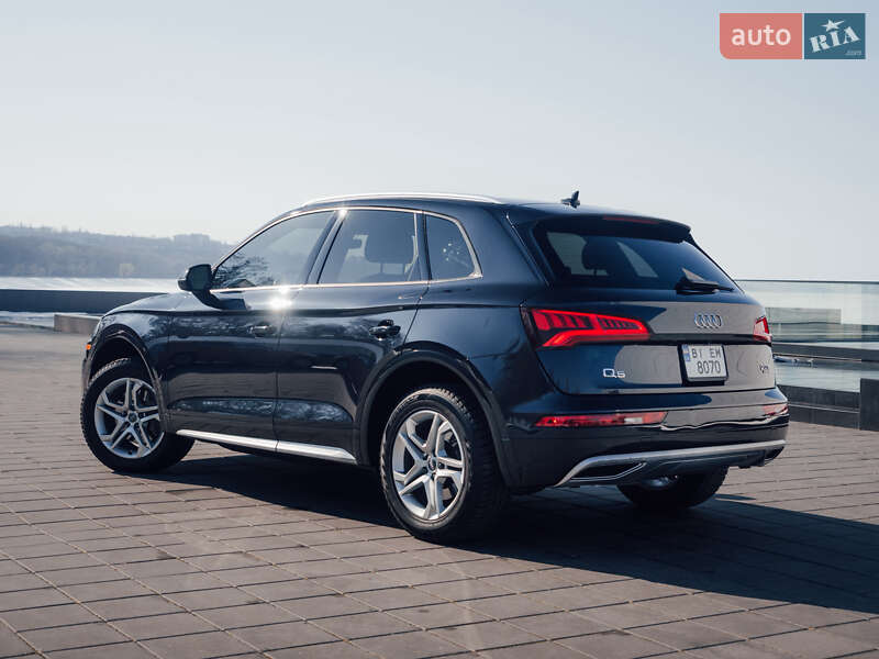 Внедорожник / Кроссовер Audi Q5 2017 в Кременчуге